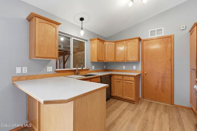 1255 E Stetson Ave, Post Falls, ID 83854