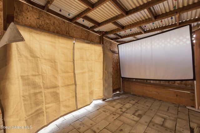 1255 E Stetson Ave, Post Falls, ID 83854