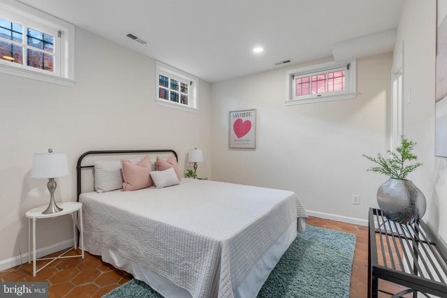 428 S FAIRFAX ST, Alexandria, VA 22314