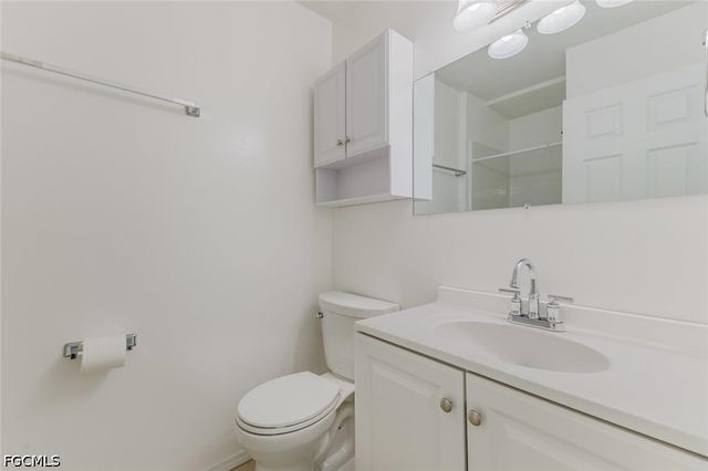 16595 Davis RD, Fort Myers, FL 33908