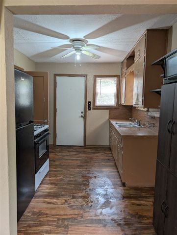 518 iowa Street upstairs, Norman, OK 73069
