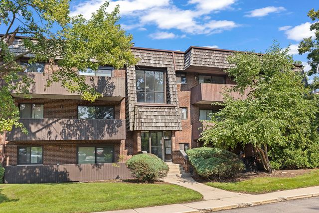 516 Timber Ridge Drive 108-A, Carol Stream, IL 60188