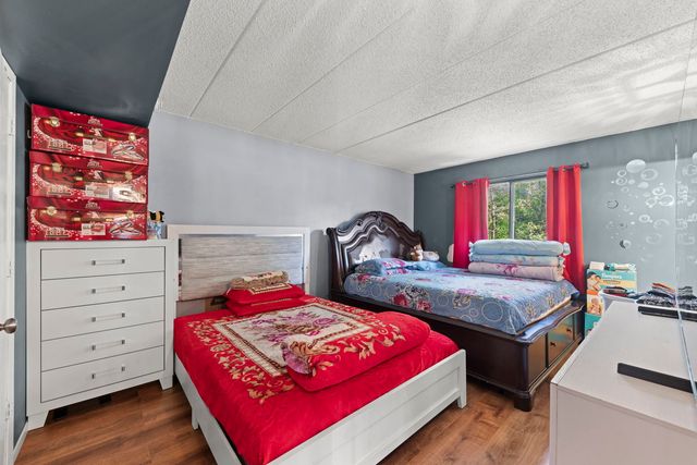 516 Timber Ridge Drive 108-A, Carol Stream, IL 60188