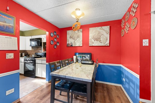 516 Timber Ridge Drive 108-A, Carol Stream, IL 60188