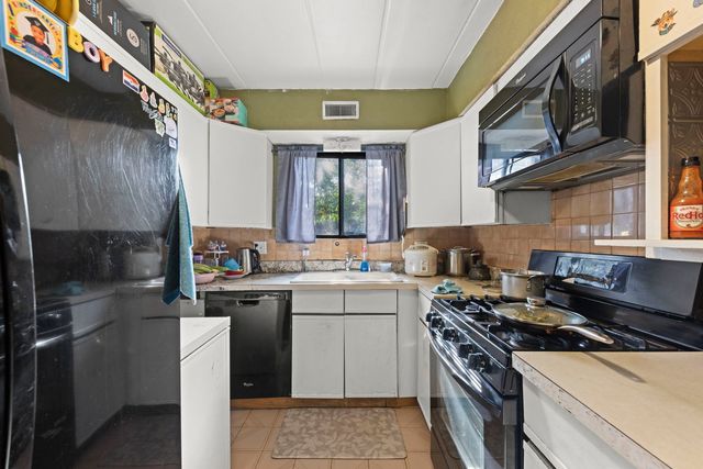 516 Timber Ridge Drive 108-A, Carol Stream, IL 60188