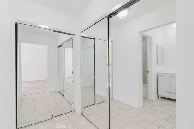 333 Burchett Street 111, Glendale, CA 91203