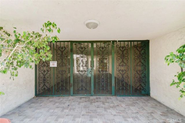333 Burchett Street 111, Glendale, CA 91203