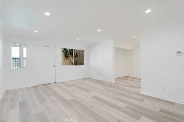 333 Burchett Street 111, Glendale, CA 91203