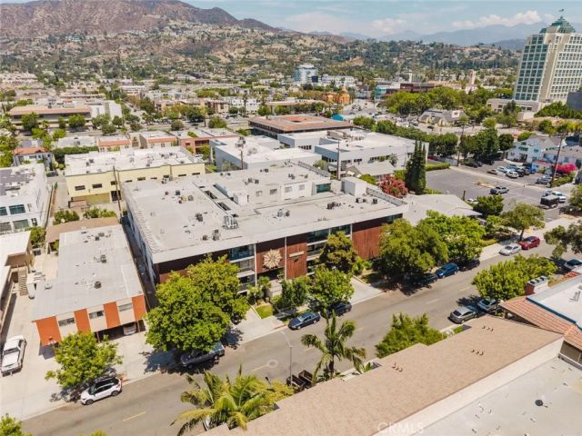 333 Burchett Street 111, Glendale, CA 91203