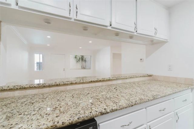 333 Burchett Street 111, Glendale, CA 91203