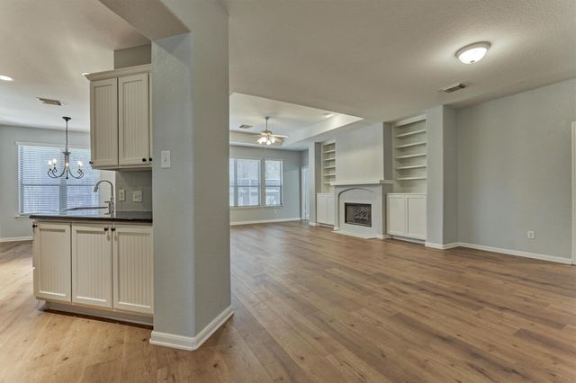 78 Douvaine Court, The Woodlands, TX 77382