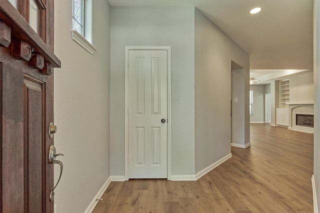 78 Douvaine Court, The Woodlands, TX 77382