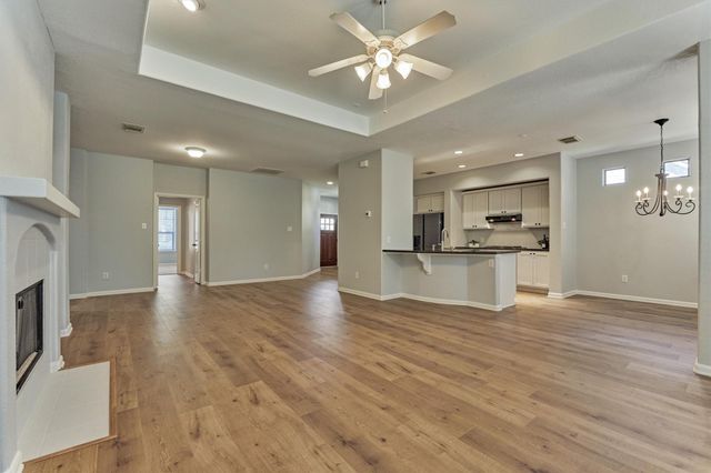 78 Douvaine Court, The Woodlands, TX 77382