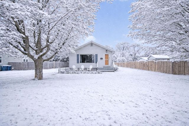 919 Lawndale Street, Ludington, MI 49431