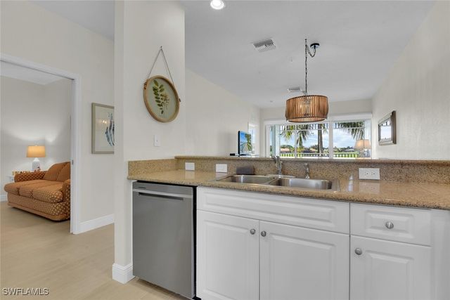7925 Mahogany Run LN 924, Naples, FL 34113
