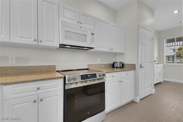 7925 Mahogany Run LN 924, Naples, FL 34113