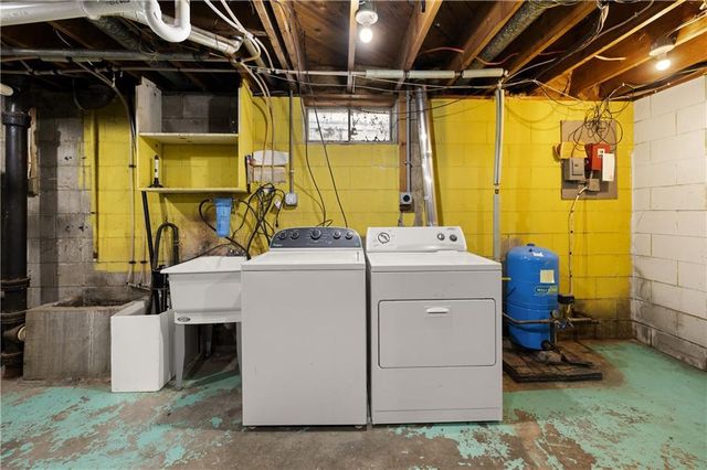 2312 Hillside Road, Altoona, WI 54720