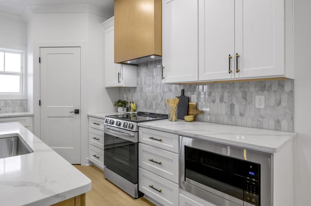 1001 Lauderdale Drive, Nicholasville, KY 40356