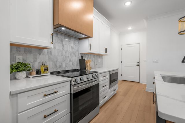 1001 Lauderdale Drive, Nicholasville, KY 40356