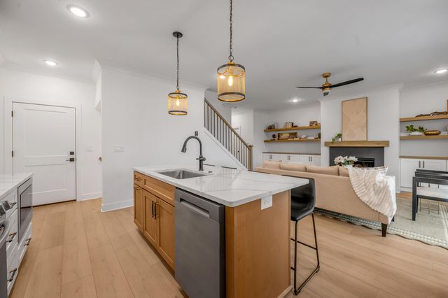 1001 Lauderdale Drive, Nicholasville, KY 40356