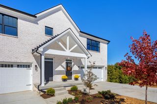 1001 Lauderdale Drive, Nicholasville, KY 40356