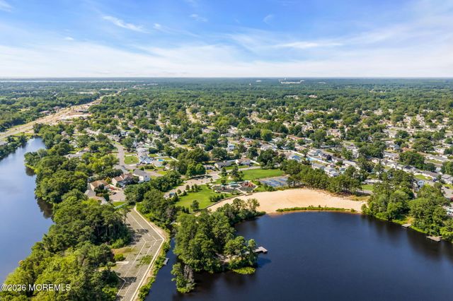 370 Lake Shore Drive, Brick, NJ 08723