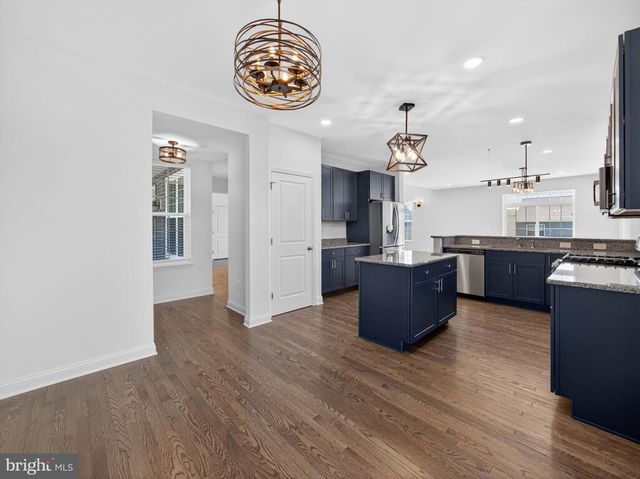 477 NEWLINS RD E, Easton, PA 18040