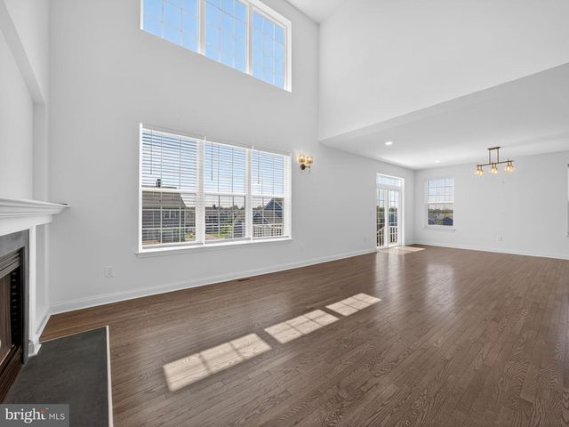 477 NEWLINS RD E, Easton, PA 18040