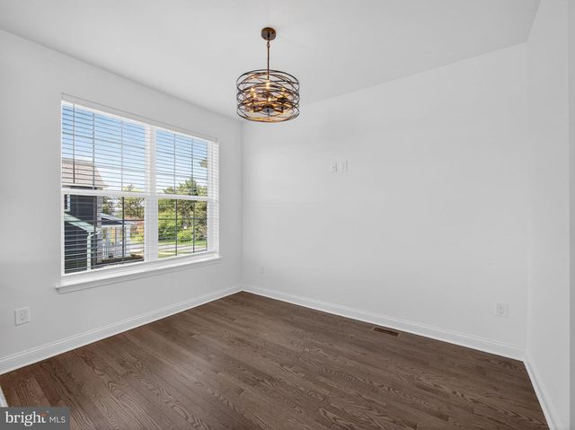 477 NEWLINS RD E, Easton, PA 18040