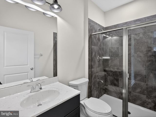 477 NEWLINS RD E, Easton, PA 18040