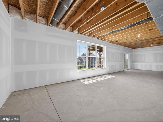 477 NEWLINS RD E, Easton, PA 18040