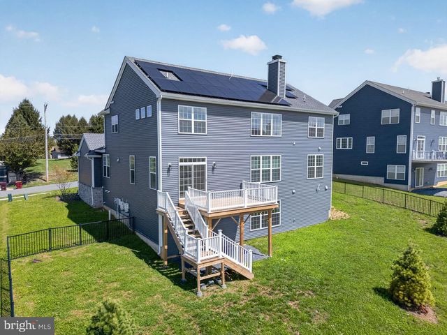477 NEWLINS RD E, Easton, PA 18040