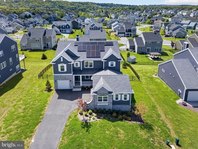 477 NEWLINS RD E, Easton, PA 18040