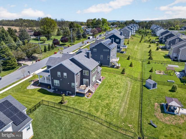 477 NEWLINS RD E, Easton, PA 18040