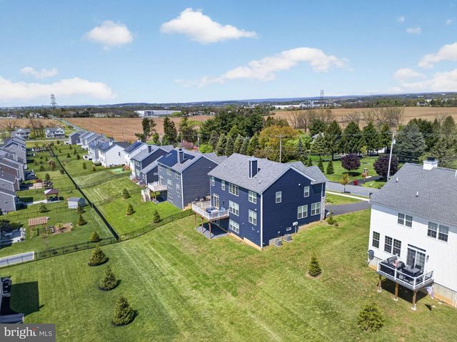 477 NEWLINS RD E, Easton, PA 18040