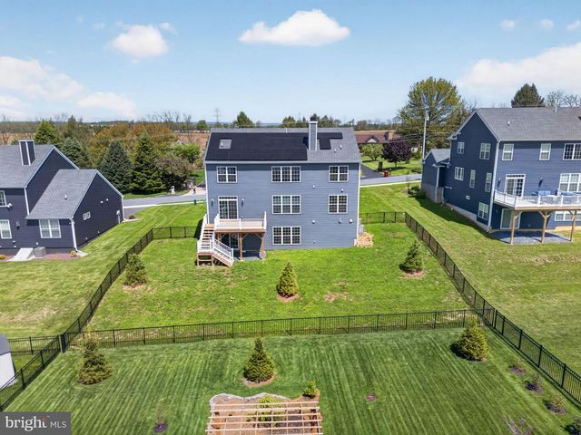 477 NEWLINS RD E, Easton, PA 18040