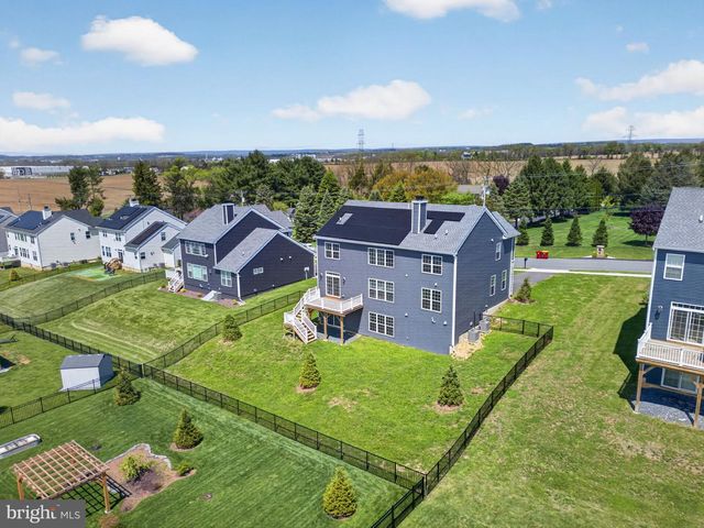 477 NEWLINS RD E, Easton, PA 18040