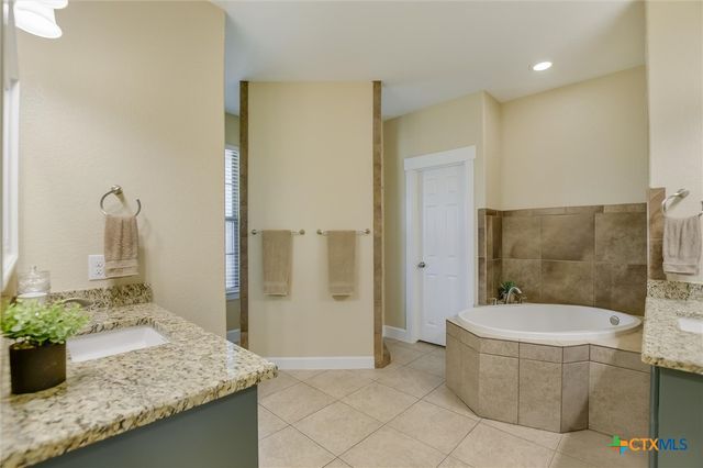 212 Christine Lane, Liberty Hill, TX 78642