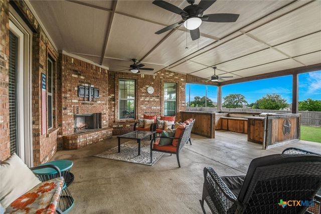 212 Christine Lane, Liberty Hill, TX 78642