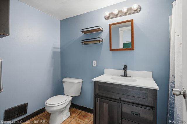 3124 Bessie Street, Auburn Hills, MI 48326