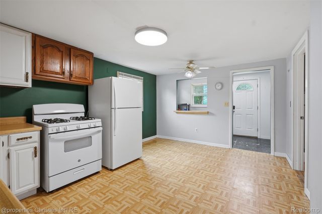 3124 Bessie Street, Auburn Hills, MI 48326