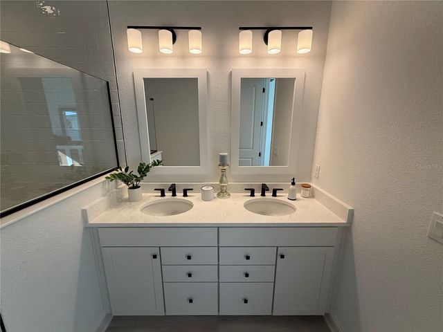 11 WIMBLEDON WAY, Palm Coast, FL 32164