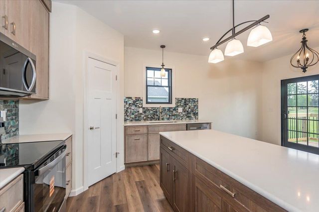 1802 E 8th St, Superior, WI 54880