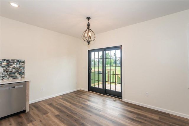 1802 E 8th St, Superior, WI 54880