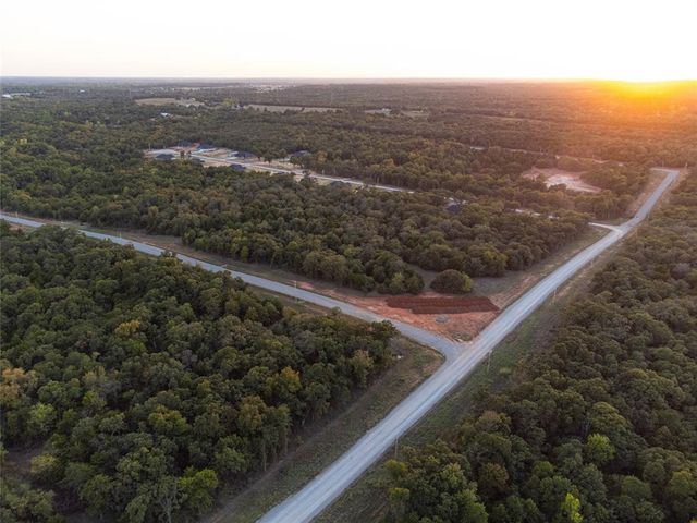 104661 S Secretariat Trail, Mcloud, OK 74851