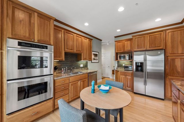 1766 Girard Avenue S 3, Minneapolis, MN 55403