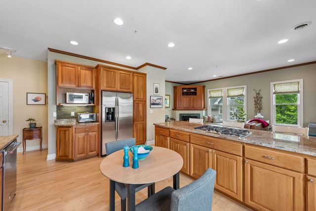 1766 Girard Avenue S 3, Minneapolis, MN 55403