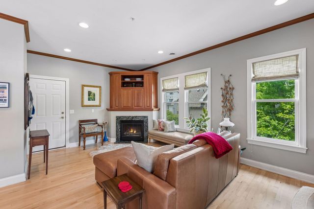 1766 Girard Avenue S 3, Minneapolis, MN 55403