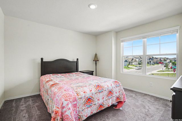 906 Crested Iris, New Braunfels, TX 78130