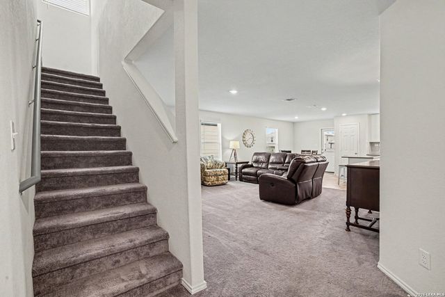 906 Crested Iris, New Braunfels, TX 78130